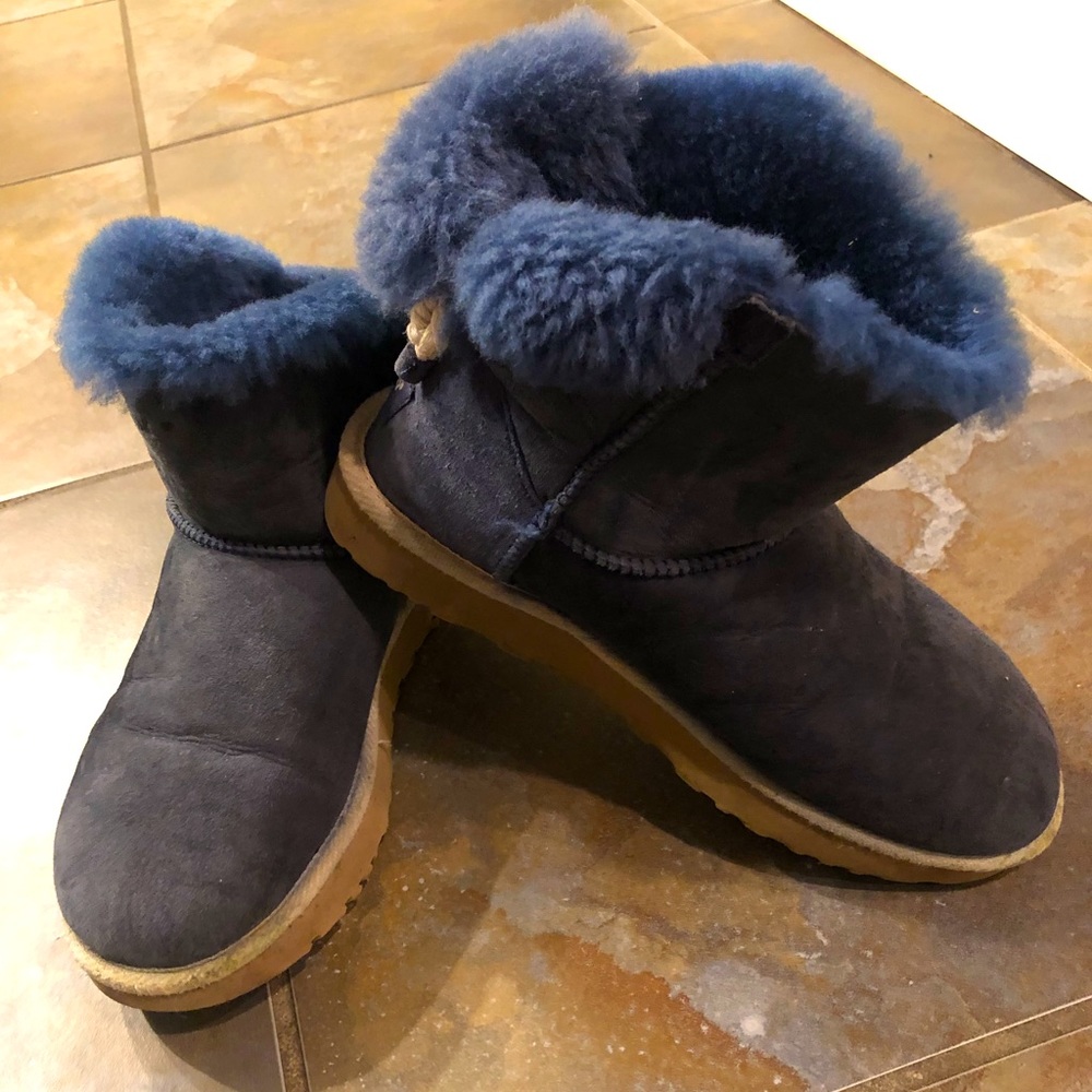 Navy blue Ugg boots. Guaranteed authentic. Great condition. Lots of life left